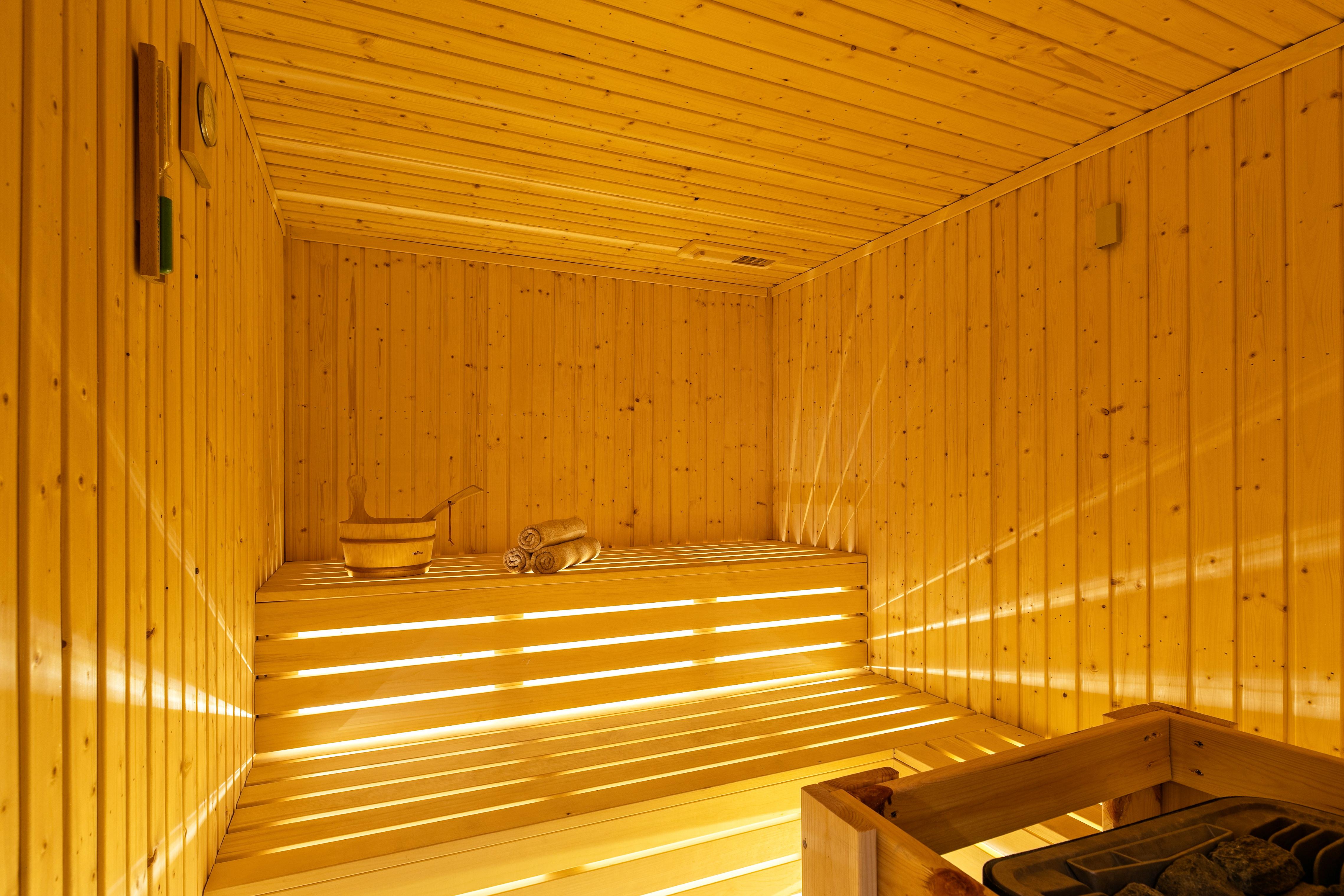 Ivi Mare - Designed For Adults By Louis Hotels Geroskipou Ngoại thất bức ảnh Interior of a container sauna